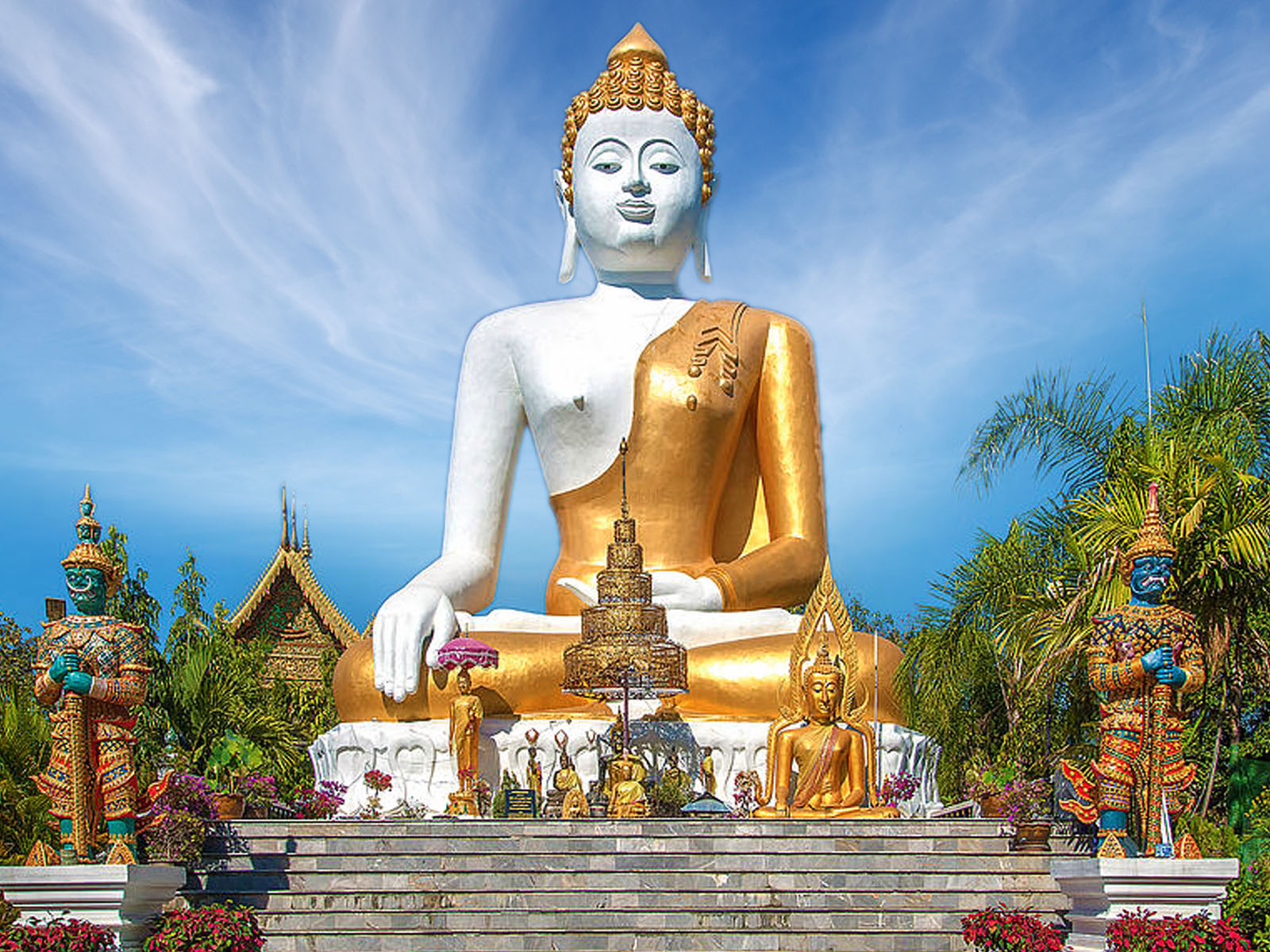 Wat Phra That Doi Kham | Chiang Mai Trekking | The best trekking in Chiang Mai with Piroon Nantaya