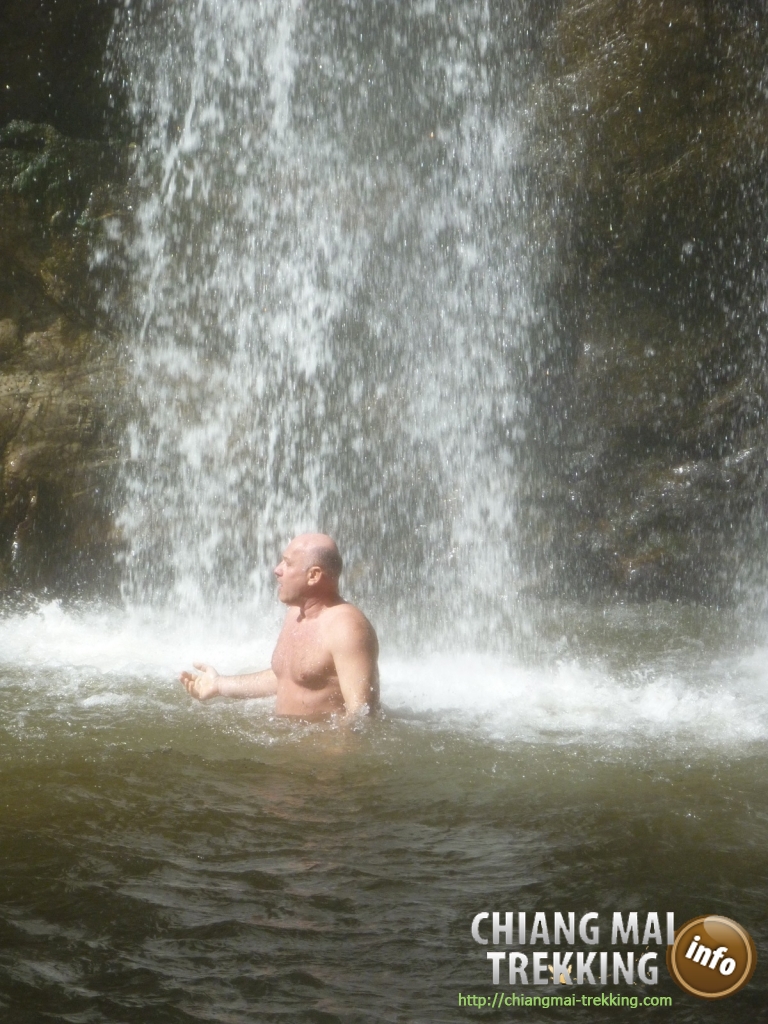 3-days/2-nights Trekking Tour | Chiang Mai Trekking | The best trekking in Chiang Mai with Piroon Nantaya