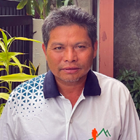 Our guides | Sri | Chiang Mai Trekking | The best trekking in Chiang Mai with Piroon Nantaya